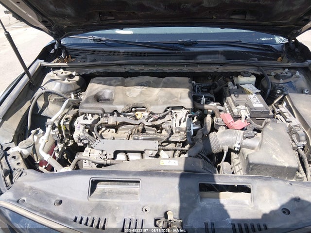 45333197 :رقم المزاد ، 4T1B61HK2JU021635 vin ، 2018 Toyota Camry Xse مزاد بيع