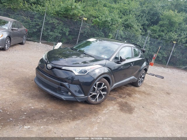 NMTKHMBXXJR025908 Toyota C-hr Xle Premium