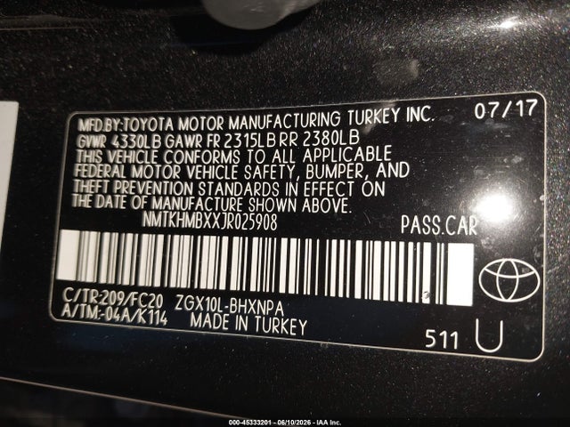 NMTKHMBXXJR025908 Toyota C-hr Xle Premium