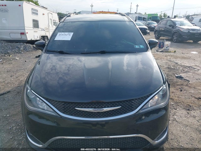 Chrysler Pacifica Touring-l 2017 2C4RC1BG9HR734085 Image 12