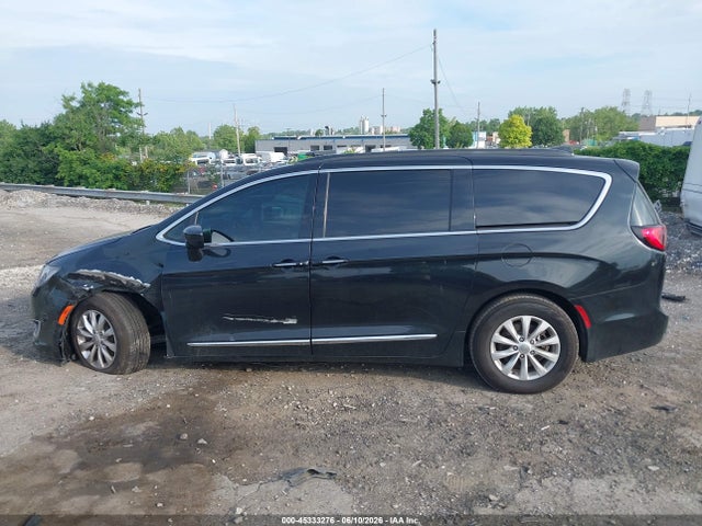 Chrysler Pacifica Touring-l 2017 2C4RC1BG9HR734085 Image 14