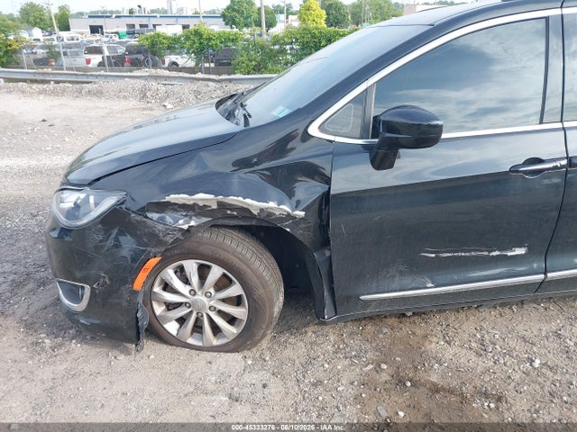 Chrysler Pacifica Touring-l 2017 2C4RC1BG9HR734085 Image 6