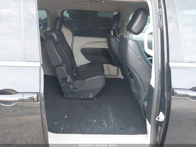 Chrysler Pacifica Touring-l 2017 2C4RC1BG9HR734085 Image 8