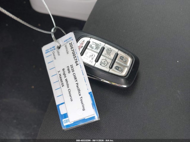 Продаж на аукціоні авто 2020 Chrysler Pacifica Touring, vin: 2C4RC1FG2LR104203, номер лоту: 45333299