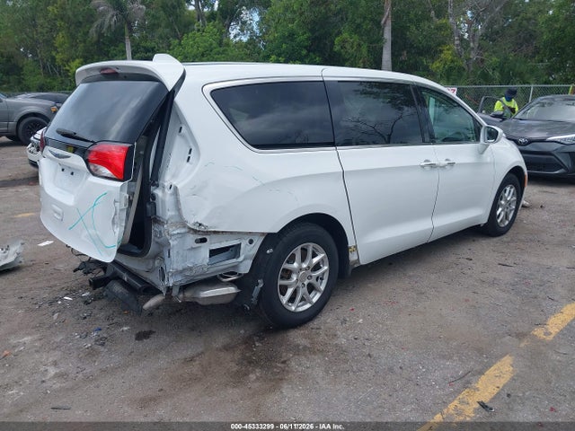 Продаж на аукціоні авто 2020 Chrysler Pacifica Touring, vin: 2C4RC1FG2LR104203, номер лоту: 45333299