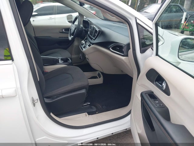 Продаж на аукціоні авто 2020 Chrysler Pacifica Touring, vin: 2C4RC1FG2LR104203, номер лоту: 45333299