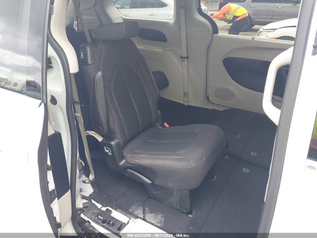 Продаж на аукціоні авто 2020 Chrysler Pacifica Touring, vin: 2C4RC1FG2LR104203, номер лоту: 45333299