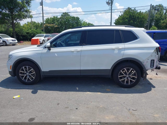 Auction sale of the 2019 Volkswagen Tiguan 2.0t Se/2.0t Sel/2.0t Sel R-line/2.0t Sel R-line Black, vin: 3VV3B7AXXKM199152, lot number: 45333356