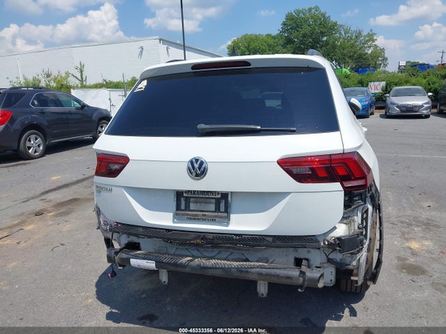 Auction sale of the 2019 Volkswagen Tiguan 2.0t Se/2.0t Sel/2.0t Sel R-line/2.0t Sel R-line Black, vin: 3VV3B7AXXKM199152, lot number: 45333356