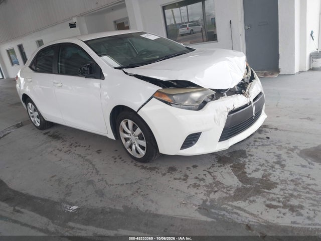2015 Toyota Corolla Le მანქანა იყიდება აუქციონზე, vin: 2T1BURHE6FC276067, აუქციონის ნომერი: 45333369