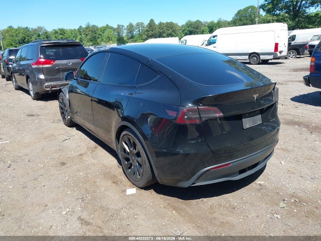 Auction sale of the 2021 Tesla Model Y Long Range Dual Motor All-wheel Drive, vin: 5YJYGAEE1MF143992, lot number: 45333373