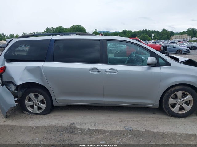 Aukcja sprzedaży 2017 Toyota Sienna Le 8 Passenger, vin: 5TDKZ3DC8HS771707, numer aukcji: 45333407