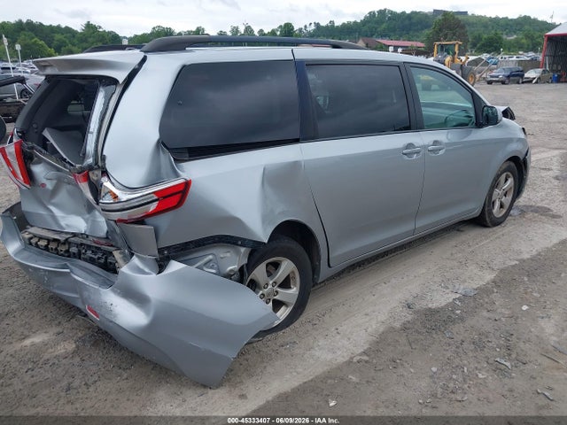 Aukcja sprzedaży 2017 Toyota Sienna Le 8 Passenger, vin: 5TDKZ3DC8HS771707, numer aukcji: 45333407