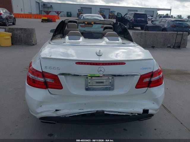 2013 Mercedes-benz E 550 მანქანა იყიდება აუქციონზე, vin: WDDKK7DF2DF213647, აუქციონის ნომერი: 45333423
