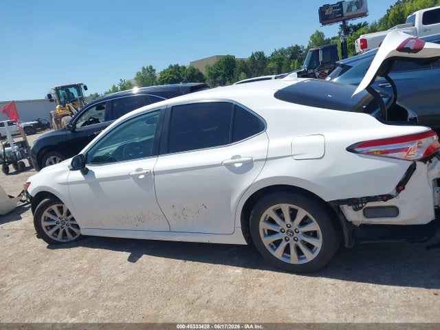 Продажа на аукционе авто 2020 Toyota Camry Le, vin: 4T1C11AK3LU346326, номер лота: 45333428
