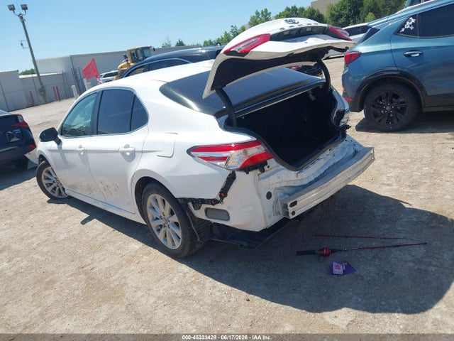 Продажа на аукционе авто 2020 Toyota Camry Le, vin: 4T1C11AK3LU346326, номер лота: 45333428