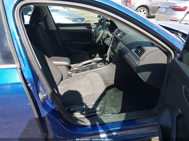 1VWAT7A30GC068348 Volkswagen Passat 1.8t S