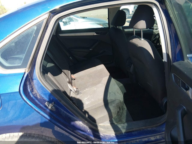 1VWAT7A30GC068348 Volkswagen Passat 1.8t S
