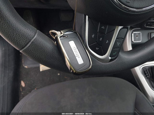 45333501 :رقم المزاد ، 3C4NJCAB5JT240525 vin ، 2018 Jeep Compass Sport Fwd مزاد بيع