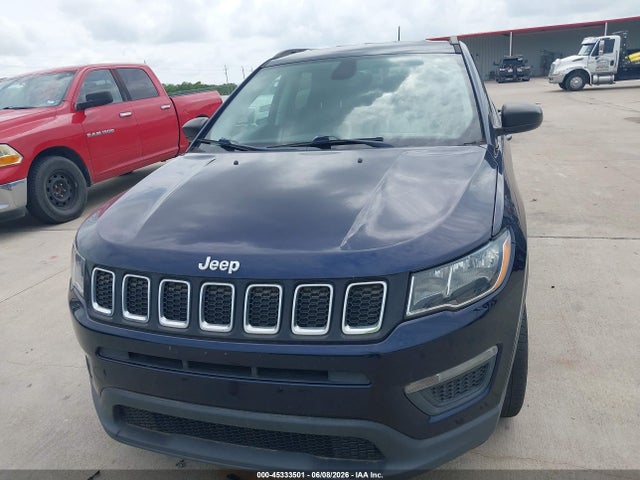 45333501 :رقم المزاد ، 3C4NJCAB5JT240525 vin ، 2018 Jeep Compass Sport Fwd مزاد بيع