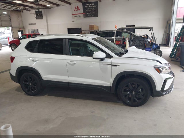 2022 Volkswagen Taos 1.5t Se მანქანა იყიდება აუქციონზე, vin: 3VVLX7B28NM096689, აუქციონის ნომერი: 45333596