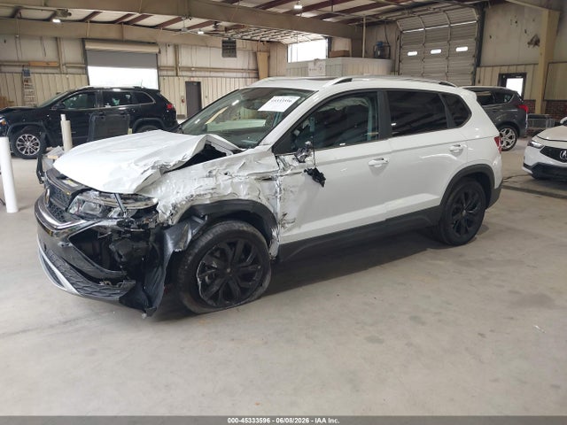 2022 Volkswagen Taos 1.5t Se მანქანა იყიდება აუქციონზე, vin: 3VVLX7B28NM096689, აუქციონის ნომერი: 45333596