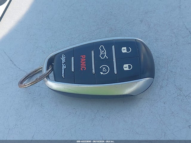 ZARFAEEN5H7537772 Alfa Romeo Giulia Ti Awd