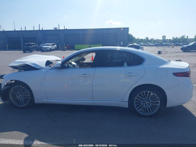 ZARFAEEN5H7537772 Alfa Romeo Giulia Ti Awd