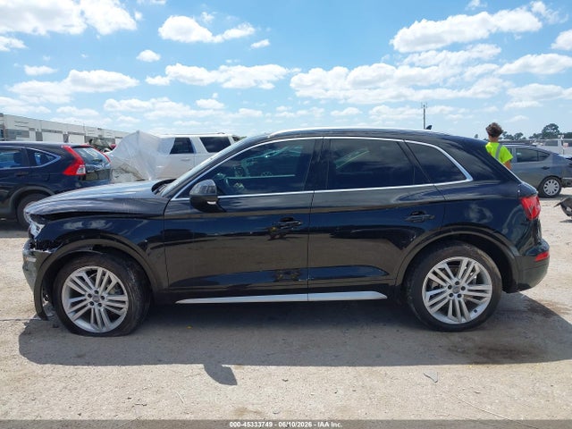 Auction sale of the 2018 Audi Q5 2.0t Premium, vin: WA1CNAFY3J2116424, lot number: 45333749