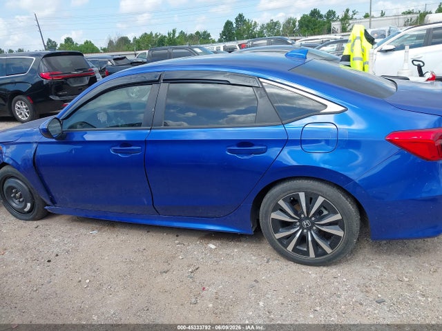 Продажа на аукционе авто 2022 Honda Civic Ex, vin: 2HGFE1F72NH322651, номер лота: 45333792
