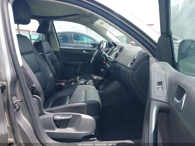 45333820 :رقم المزاد ، WVGBV7AX2BW509100 vin ، 2011 Volkswagen Tiguan Se مزاد بيع