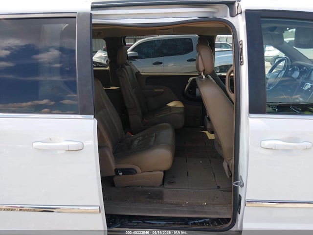 Auction sale of the 2016 Chrysler Town & Country Touring, vin: 2C4RC1BG0GR172656, lot number: 45333846
