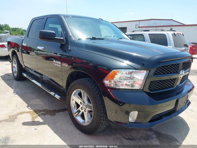 Продажа на аукционе авто 2017 Ram 1500 Express  4x4 5'7 Box, vin: 3C6RR7KT5HG607975, номер лота: 45333853