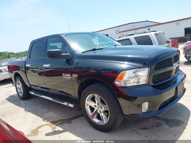Продажа на аукционе авто 2017 Ram 1500 Express  4x4 5'7 Box, vin: 3C6RR7KT5HG607975, номер лота: 45333853