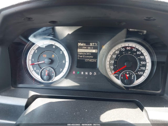 Продажа на аукционе авто 2017 Ram 1500 Express  4x4 5'7 Box, vin: 3C6RR7KT5HG607975, номер лота: 45333853