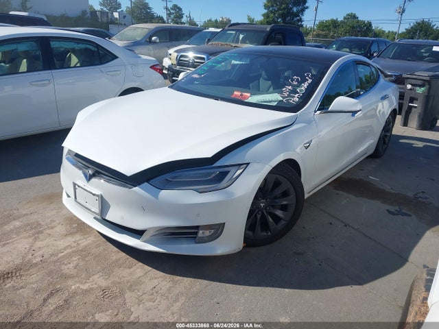 Tesla MODEL S 2019 5YJSA1E25KF330565 Image 2
