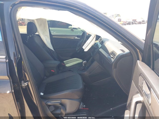 Auction sale of the 2022 Volkswagen Tiguan 2.0t Se R-line Black, vin: 3VVCB7AX7NM097294, lot number: 45333926