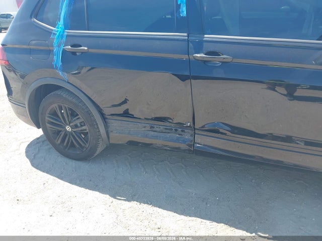 2022 Volkswagen Tiguan 2.0t Se R-line Black მანქანა იყიდება აუქციონზე, vin: 3VVCB7AX7NM097294, აუქციონის ნომერი: 45333926