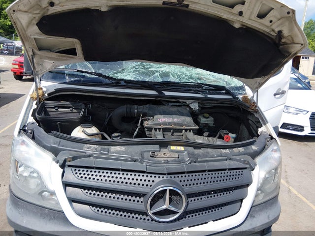 2017 Mercedes-benz Sprinter 2500 High Roof V6 მანქანა იყიდება აუქციონზე, vin: WD3PE8CD7HP529651, აუქციონის ნომერი: 45333937