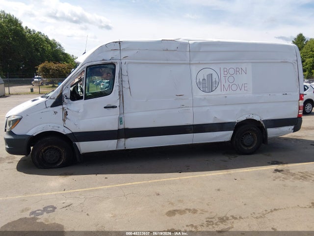 2017 Mercedes-benz Sprinter 2500 High Roof V6 მანქანა იყიდება აუქციონზე, vin: WD3PE8CD7HP529651, აუქციონის ნომერი: 45333937