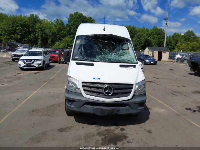 2017 Mercedes-benz Sprinter 2500 High Roof V6 მანქანა იყიდება აუქციონზე, vin: WD3PE8CD7HP529651, აუქციონის ნომერი: 45333937