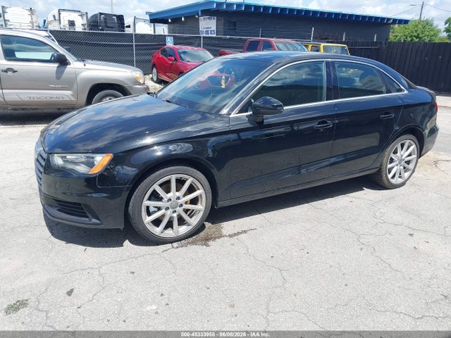 45333958 :رقم المزاد ، WAUBFGFF6F1116878 vin ، 2015 Audi A3 2.0t Premium مزاد بيع