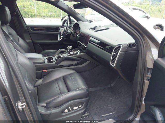 45334039 :رقم المزاد ، WP1AA2AY7LDA03829 vin ، 2020 Porsche Cayenne مزاد بيع
