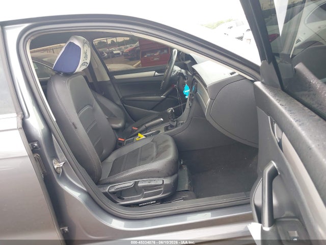 Aukcja sprzedaży 2021 Volkswagen Passat 2.0t Se, vin: 1VWSA7A37MC015636, numer aukcji: 45334076