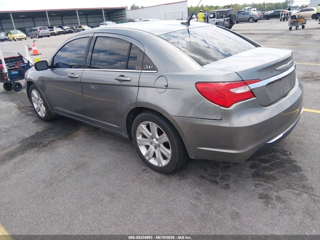 2011 Chrysler 200 Touring მანქანა იყიდება აუქციონზე, vin: 1C3BC1FB6BN614074, აუქციონის ნომერი: 45334093