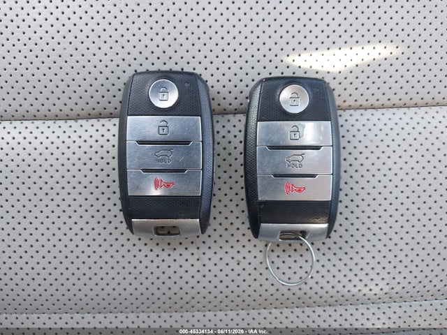 2018 Kia Sorento 3.3l Sx მანქანა იყიდება აუქციონზე, vin: 5XYPKDA52JG420008, აუქციონის ნომერი: 45334134