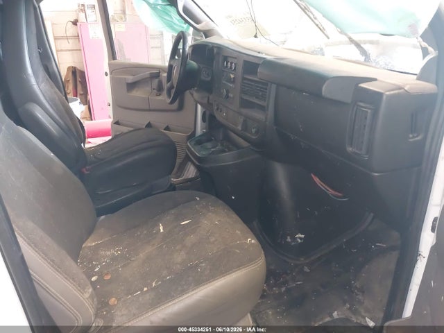 45334251 :رقم المزاد ، 1GTW7AFGXJ1903106 vin ، 2018 Gmc Savana 2500 Work Van مزاد بيع