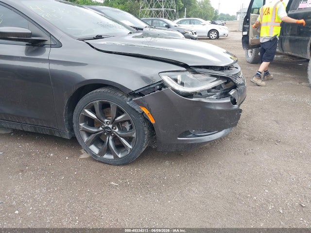 Продаж на аукціоні авто 2015 Chrysler 200 S, vin: 1C3CCCBB1FN591900, номер лоту: 45334313