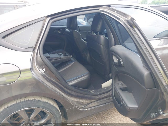 2015 Chrysler 200 S მანქანა იყიდება აუქციონზე, vin: 1C3CCCBB1FN591900, აუქციონის ნომერი: 45334313