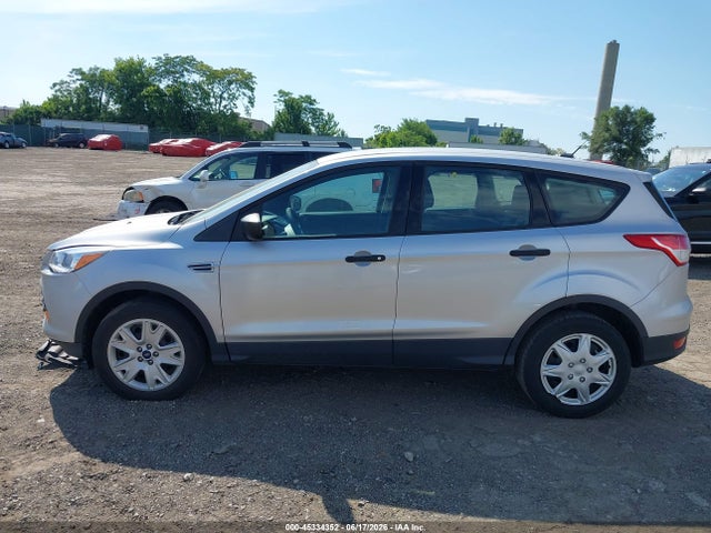 1FMCU0F70GUA81909 Ford ESCAPE S